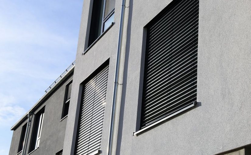 rollladen aufhängefeder montieren